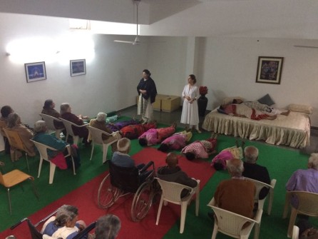 Sharing Divine Mother's Healing Love - november 2016 - 3