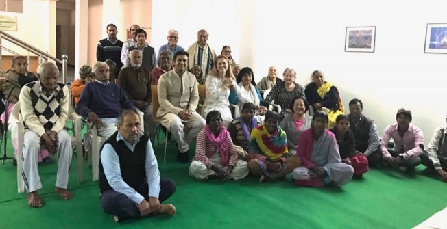 Gratitude and Love at the Chattarpur Old People Home - february 2017 - 2