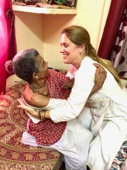 Holy soil of Vrindavan, sharing the Joy of God’s Love with the Matajis - april 2017 - 1