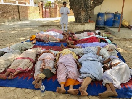 Holy soil of Vrindavan, sharing the Joy of God’s Love with the Matajis - april 2017 - 18