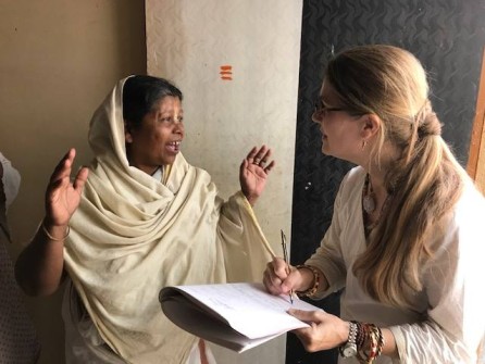 Holy soil of Vrindavan, sharing the Joy of God’s Love with the Matajis - april 2017 - 8