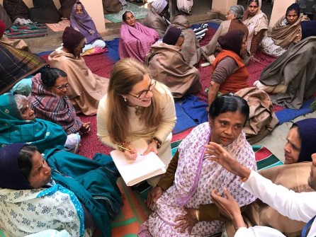 Mothers assisted by the P.Yogananda Trust during the group healings - january 2017 - 21