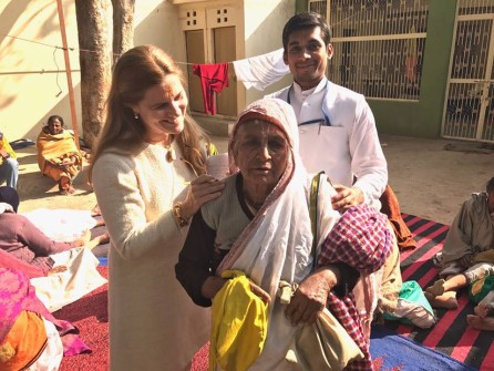 Mothers assisted by the P.Yogananda Trust during the group healings - january 2017 - 3
